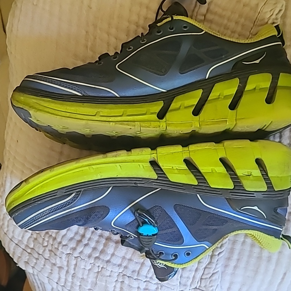 Hoka One One - Picture 2 of 4